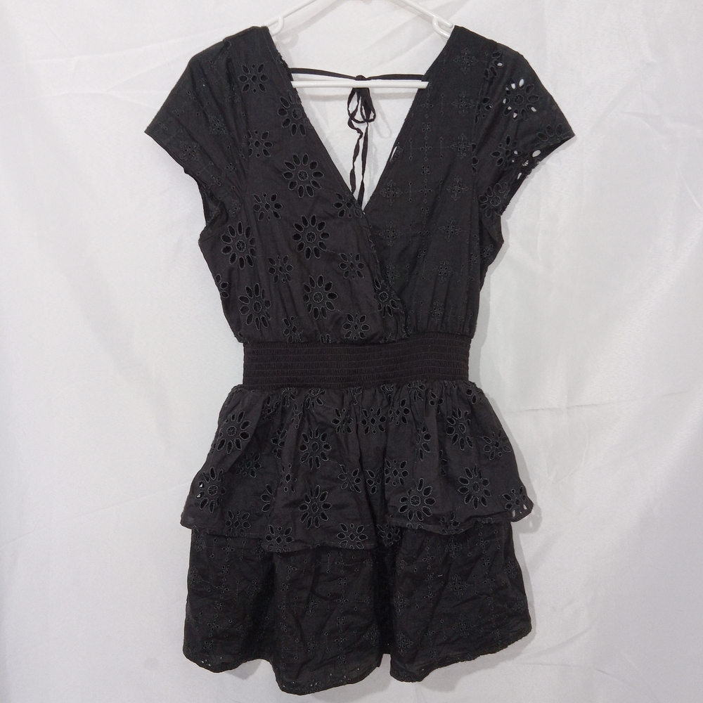 American Eagle Tiered Ruffle Smocked Eyelet Garden Party Wrap Dress Black Sz S - Picture 2 of 11